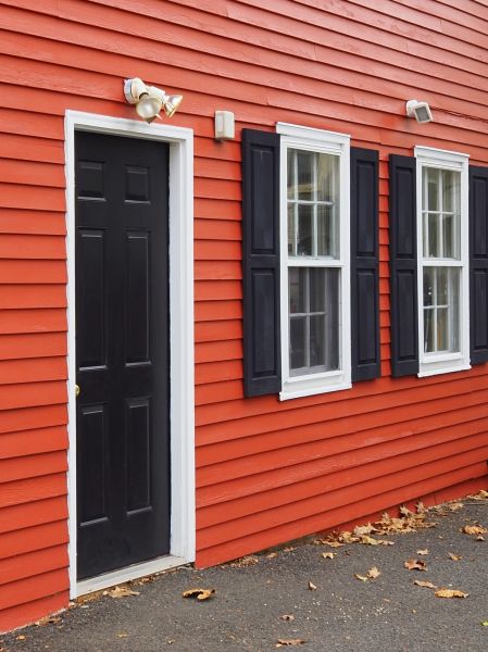 Cost of Red Vinyl Siding Installation in Huntsville