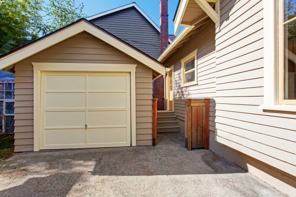 Garage Siding Replacement in Huntsville