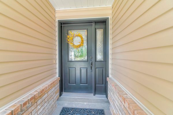 Siding Panel Repair in Huntsville
